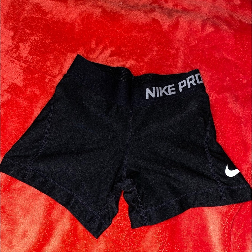 Girls Nike pros